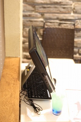 HP Pavilion MS210左側面部レビュー