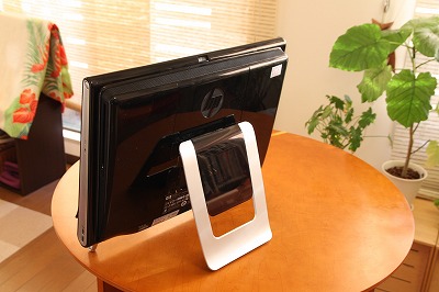 HP タッチスマート 300PC 背面