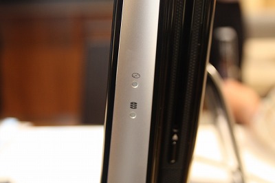 HP タッチスマート 300PC右側面部3