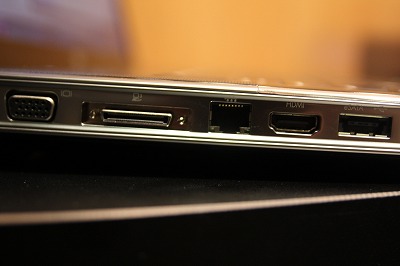 HP Pavilion dv7左側面部レビュー