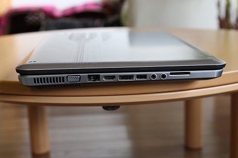 HP Pavilion dv7左側面部レビュー
