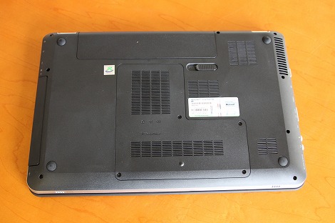 HP Pavilion dv6a底面