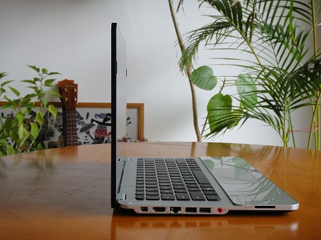 HP ENVY14-3000 SPECTREレビュー