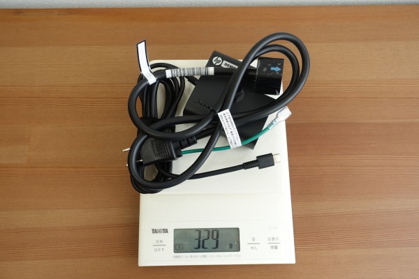 HP EliteBook x360 1040 G5のACアダプタと電源ケーブルを合わせた重量