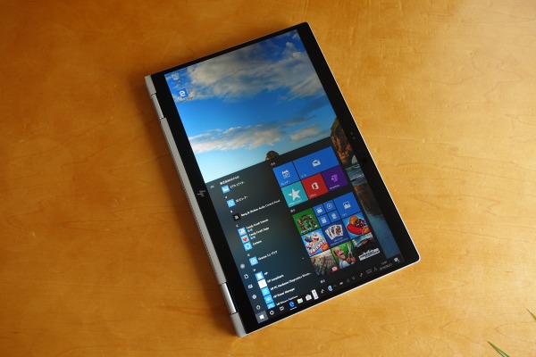 HP EliteBook x360 1040 G5の液晶表示は縦横回転可能