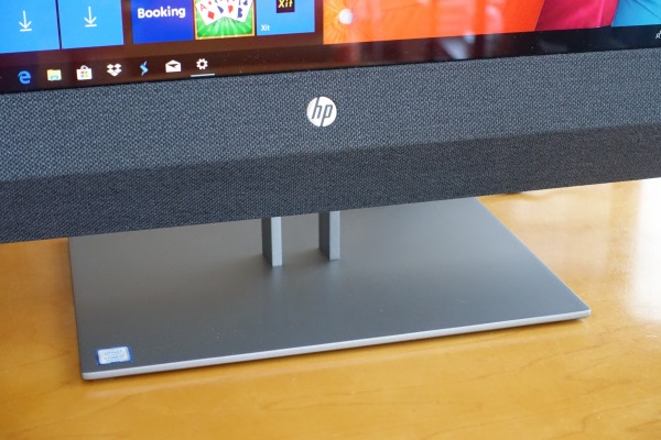 HP Pavilion All-in-One 27の台座部分 