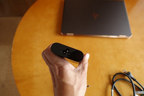 ACアダプタはスリム