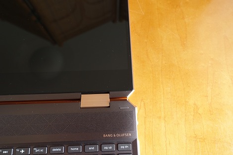 Spectre x360 15の液晶を開いたところ