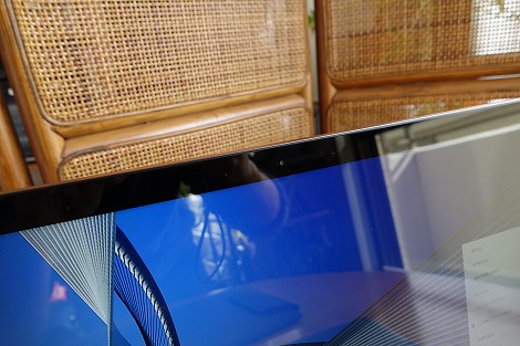 Spectre x360 15のWebカメラは液晶上部に配置