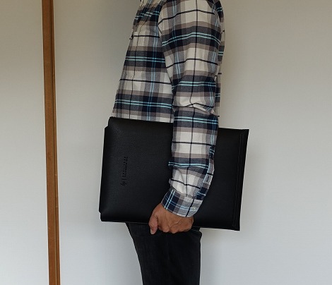 ケースが同梱されているのは便利