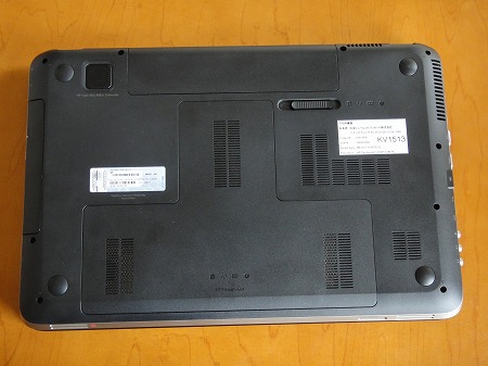 HP Pavilion dv7-6100底面