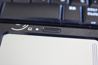 タッチパッド オン/オフボタン