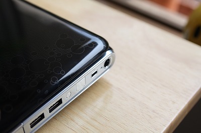 曲線を多用したデザイン