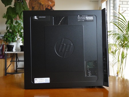 HP Pavilion p7-1040jp左側面