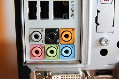 音声入出力端子